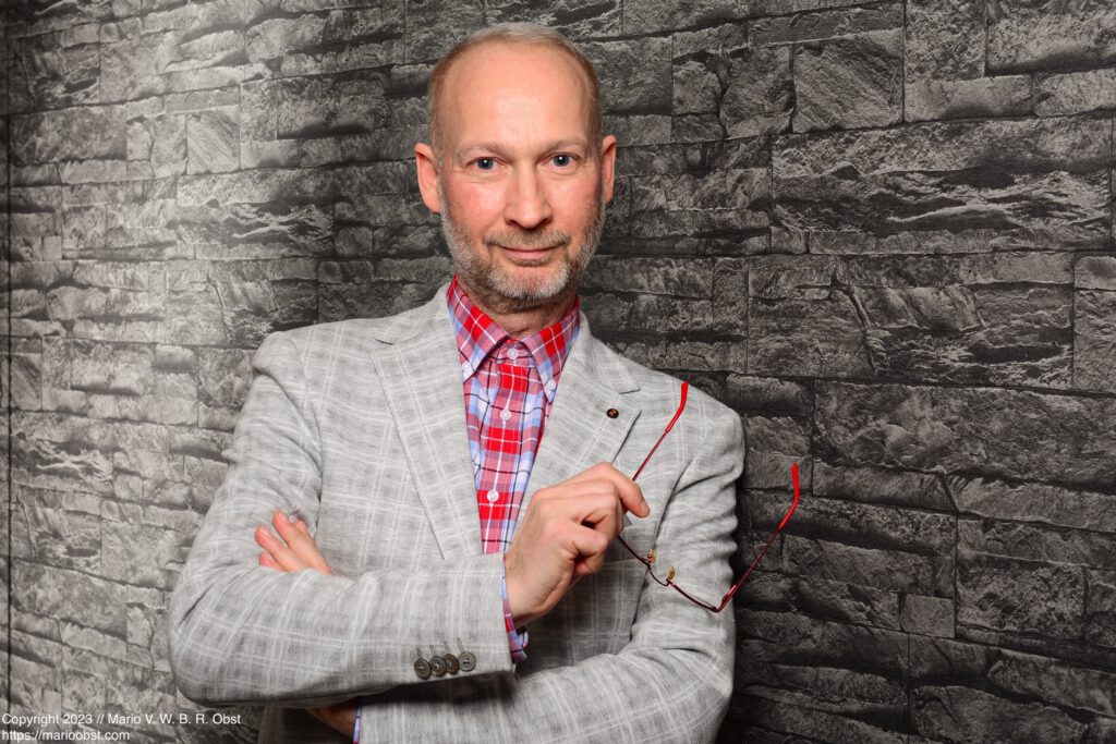 Mario V.W.B.R. Obst - Press